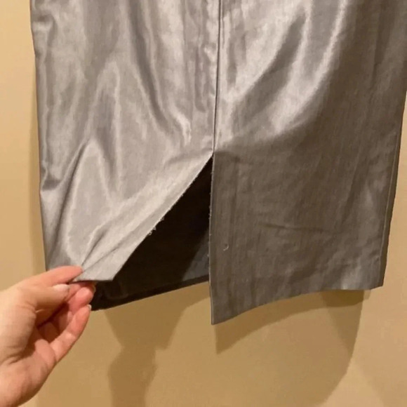 - Metro Style gray metallic skirt - Picture 8 of 10